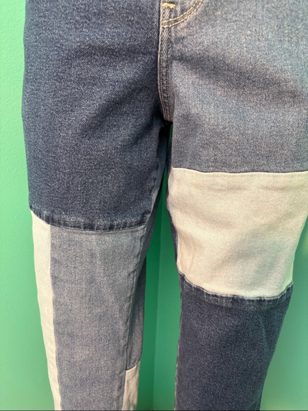 Hollister Ultra High Rise Mom Jean Patchwork Ankle Jeans - Picture 4 of 12